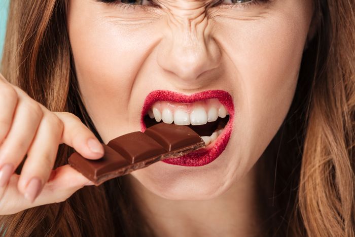 Alimentos que no debes comer tras un blanqueamiento dental
