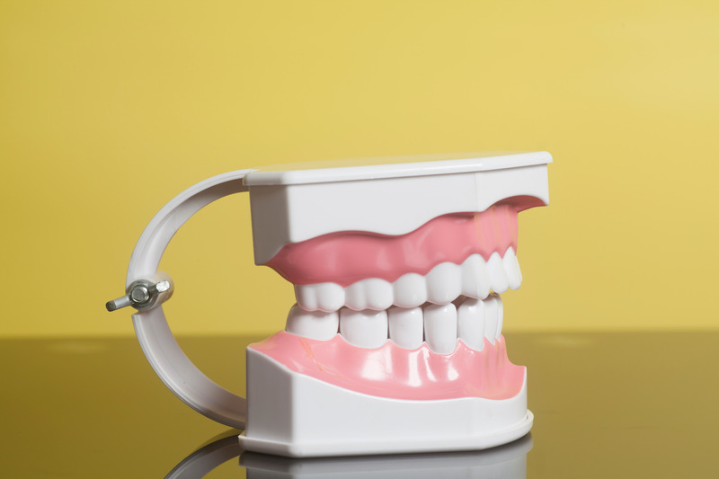 ¿Qué tipos de prótesis dentales existen? Descúbrelas
