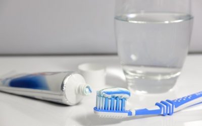 7 errores que cometes cuando te cepillas los dientes sin saberlo.